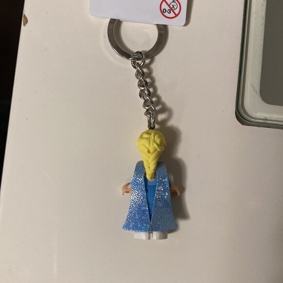 New LEGO Disney Frozen 2 Elsa Keychain - Picture 5 of 5